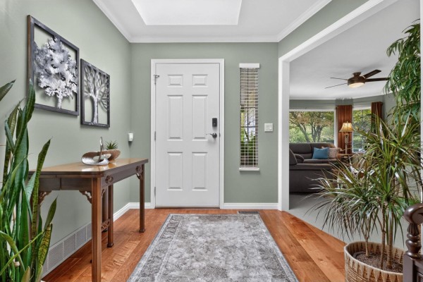 8662 161 Street, Surrey, BC V4N1B1 Photo 5