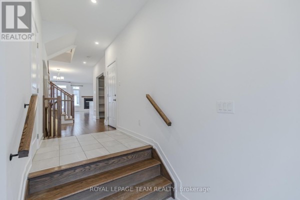 867 Anciano Crescent, Ottawa, ON K2S2R8 Photo 4