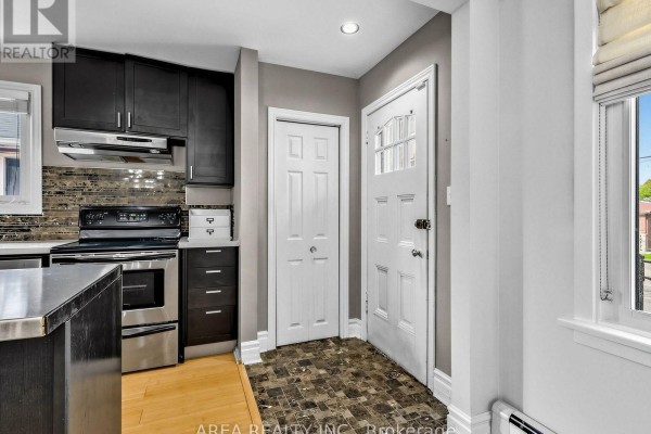 Bedroom 2 - 867 Glencairn Avenue, Toronto, ON M6B2A4 Photo 4