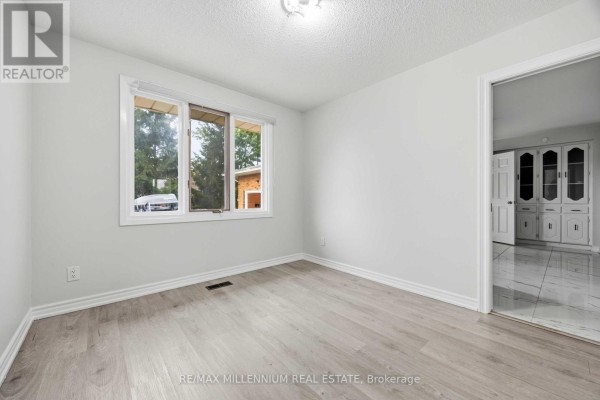 867 Wellington Street, Sarnia, ON N7T1J4 Photo 4