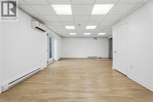 868 King Street W, Hamilton, ON, photo 2
