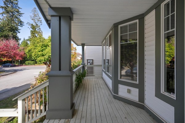 8692 207 Street, Langley, BC V1M3X4 Photo 5