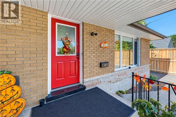 87 Bond Street, Kitchener, ON N2H4S4 Photo 4