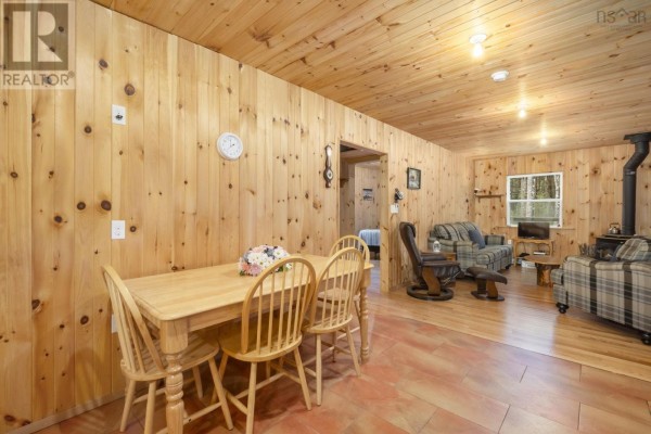 Foyer - 87 Edith's Point Road, South Brookfield, NS B0T1K0 Photo 5