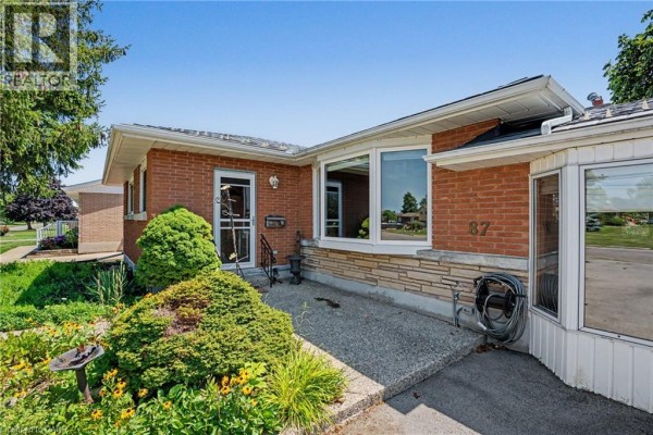 87 Mcdonald Avenue, Thorold, ON, photo 2