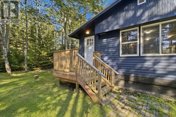 Living room - 87 North Uniacke Lake Road, Mount Uniacke, NS B0N1Z0 Photo 3