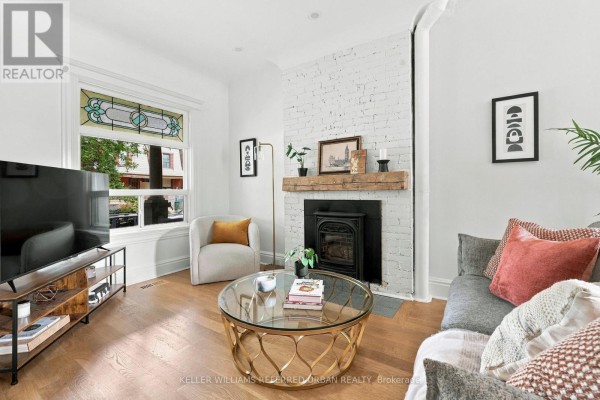 87 Olive Avenue, Toronto, ON M6G1V2 Photo 3