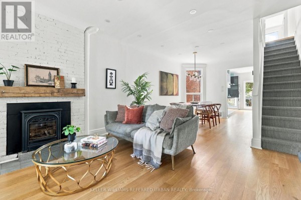 87 Olive Avenue, Toronto, ON M6G1V2 Photo 4