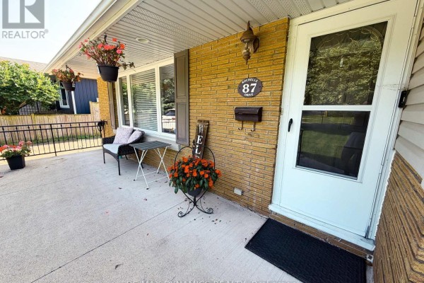 87 Rochelle Drive, St  Catharines, ON L2M6Y7 Photo 4