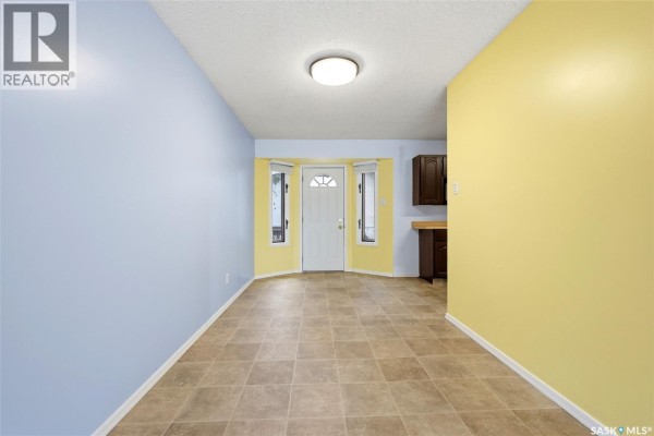 Bedroom - 87 Vernon Crescent, Regina, SK S4R7S8 Photo 5