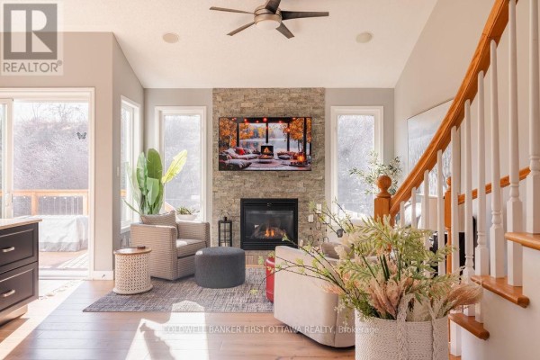 Living room - 87 Wolff Crescent, Arnprior, ON K7S0C1 Photo 3