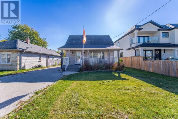 87 Woodward Avenue, Brampton