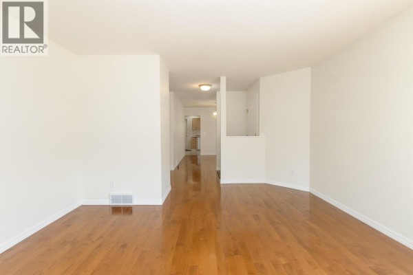 Full bathroom - 870 10 Street Sw Unit# 112, Salmon Arm, BC V1E1L9 Photo 5