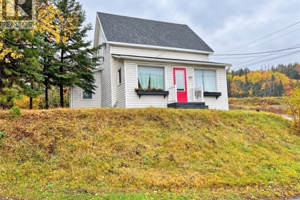 Family room - 870 Canada Road, Edmundston, NB E3V3X3 Photo 2