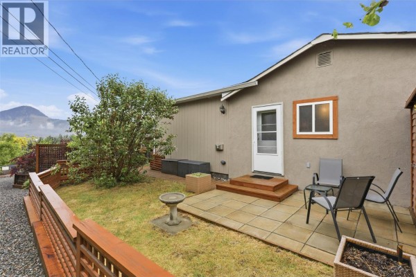 Kitchen - 870 Mcqueen Drive Unit# 108, Kamloops, BC V2B7X9 Photo 5