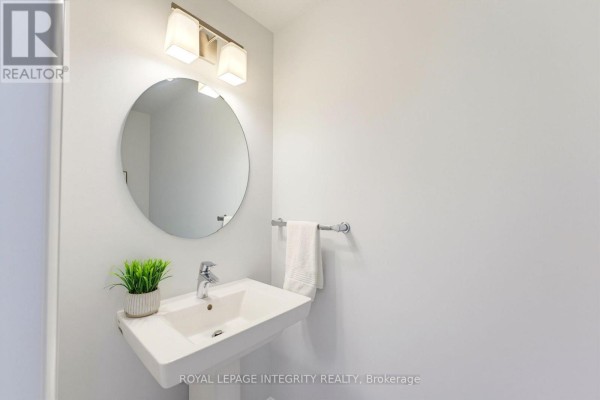 Bathroom - 870 Moses Tennisco Street, Ottawa, ON K1K5A2 Photo 5