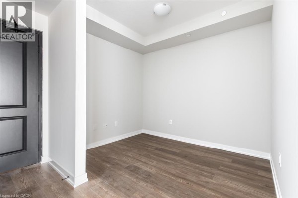 Great room - 870 Queenston Road Unit# 1211, Hamilton, ON L8G0B9 Photo 3