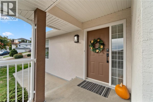 Den - 870 Regent Crescent, Kamloops, BC V1S1X1 Photo 3