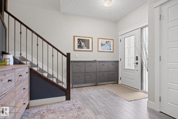 Family room - 8706 96a, Morinville, AB T8R2N9 Photo 4