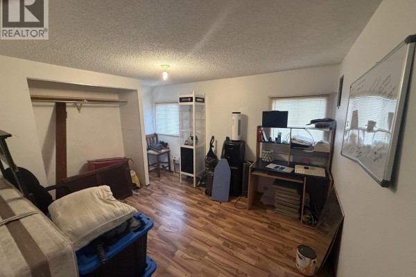 8707 75 Street, Fort St  John, BC V1J2Y9 Photo 5