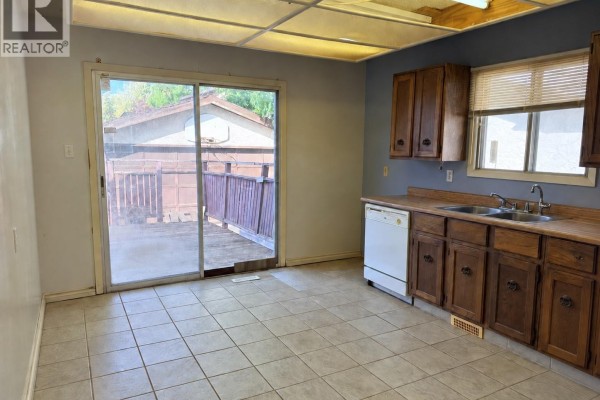 4pc Bathroom - 871 Morris Crescent N, Regina, SK S4X2W4 Photo 5