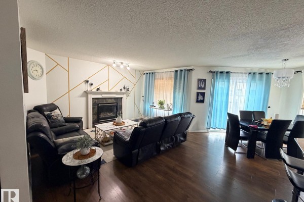 8715 11 Av Sw, Edmonton, AB, photo 3