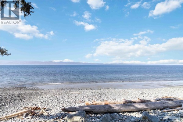 8719 West Coast Rd, Sooke, BC V9Z1H2 Photo 5