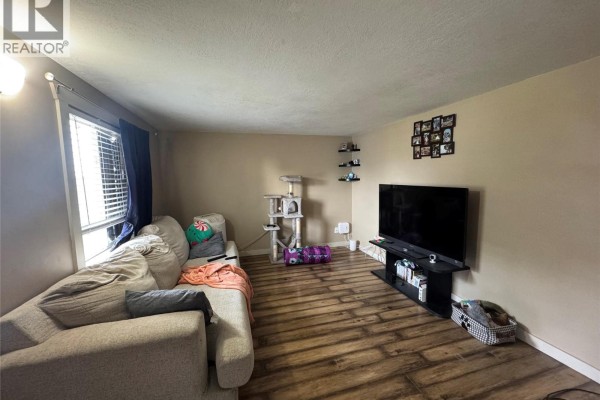 872 107 Avenue, Dawson Creek, BC, photo 2