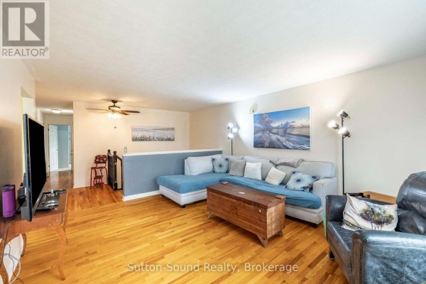 Family room - 872 26th Street E, Owen Sound, ON N4K6T4 Photo 5