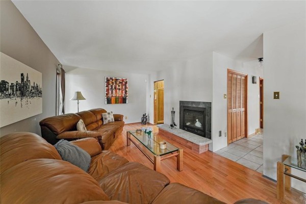 Family room - 872 De L'eglise Avenue, Winnipeg, MB R2V1H1 Photo 4