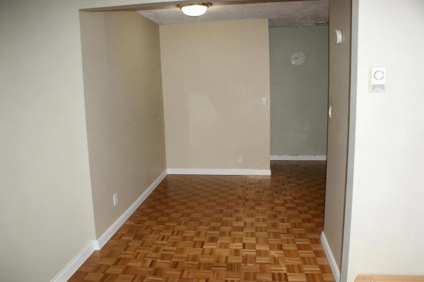 8722 154a Street, Surrey, BC V3S3N9 Photo 3