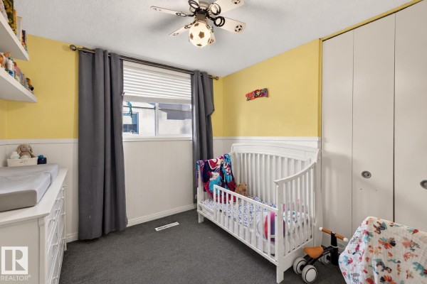 Bedroom 2 - 8728 163 St Nw, Edmonton, AB T5R2N6 Photo 5