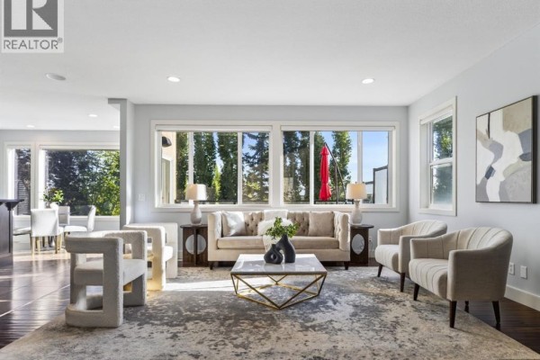 Foyer - 8729 14 Avenue Sw, Calgary, AB T3H5Y9 Photo 5