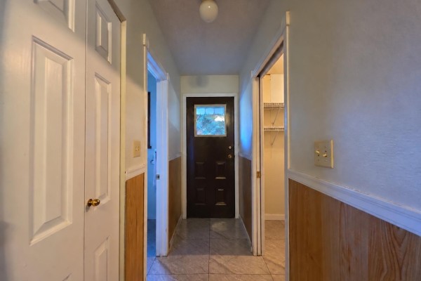 8729 192 Street, Surrey, BC V4N5W4 Photo 3