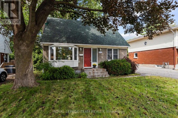 873 Smyth Road, Ottawa, ON K1G1P4 Photo 3