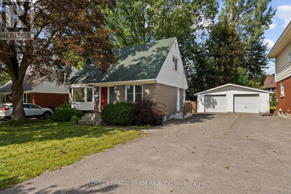 873 Smyth Road, Ottawa, ON K1G1P4 Photo 4