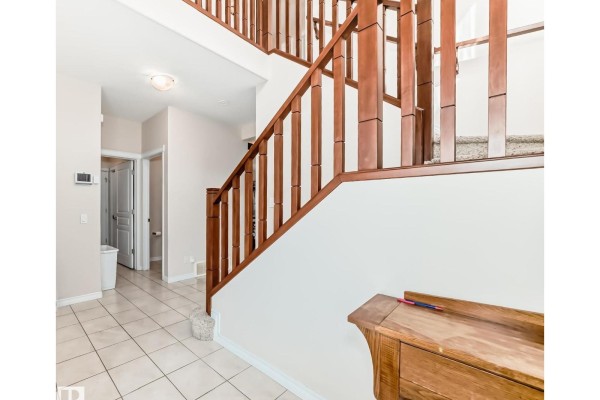 Kitchen - 8730 180a Av Nw, Edmonton, AB T5Z0G6 Photo 3