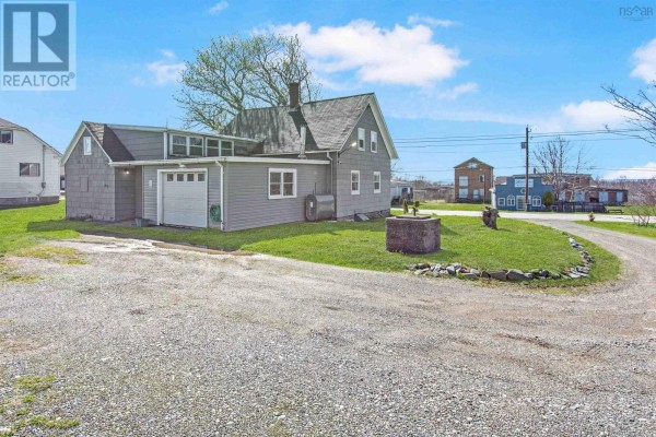 4pc Bathroom - 8732 Highway 1, Meteghan Centre, NS B0W2K0 Photo 2