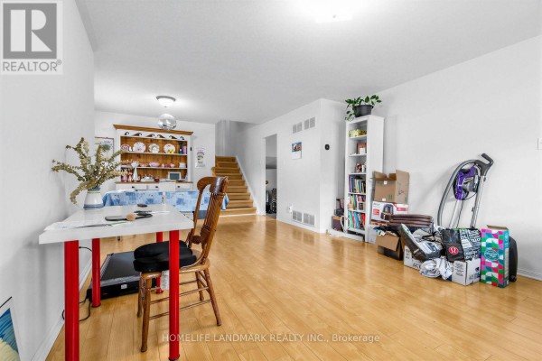 Primary Bedroom - 874 Sparrow Road, Newmarket, ON L3Y5P9 Photo 5