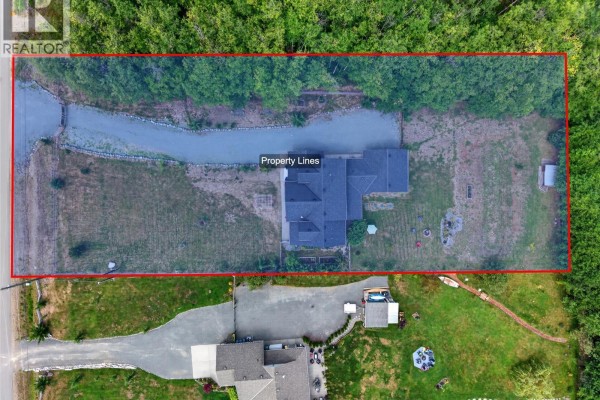 Loft - 8740 Oyster River Way, Black Creek, BC V9J1K3 Photo 2