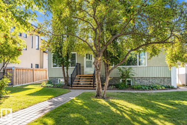 Bedroom 2 - 8743 Strathearn Dr Nw, Edmonton, AB T6C4C8 Photo 5