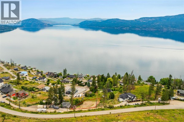 8745 Westside Road, Vernon, BC V1H2E4 Photo 4