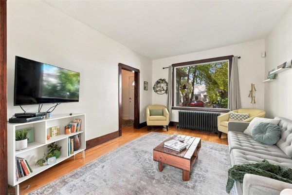 Bedroom - 876 Fleet Avenue, Winnipeg, MB R3M1L5 Photo 5