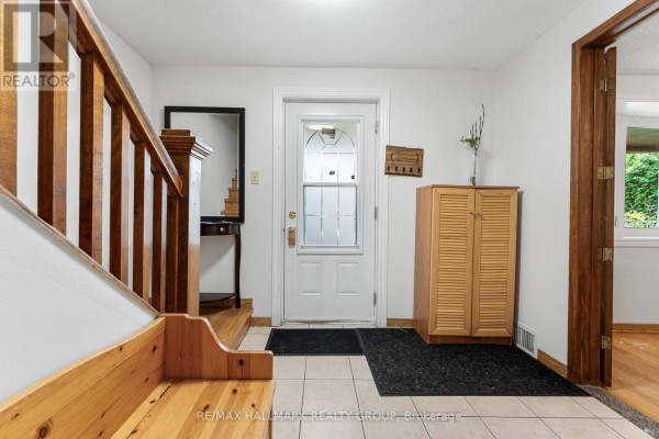 876 Pinecrest Road, Ottawa, ON K2B6B2 Photo 3