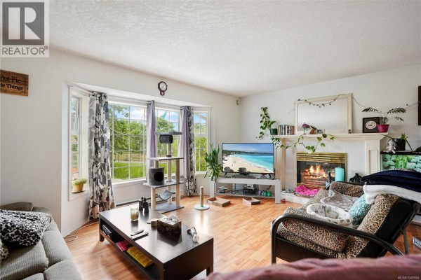 Bathroom - 877 Admirals Rd, Esquimalt, BC V9A2P1 Photo 4