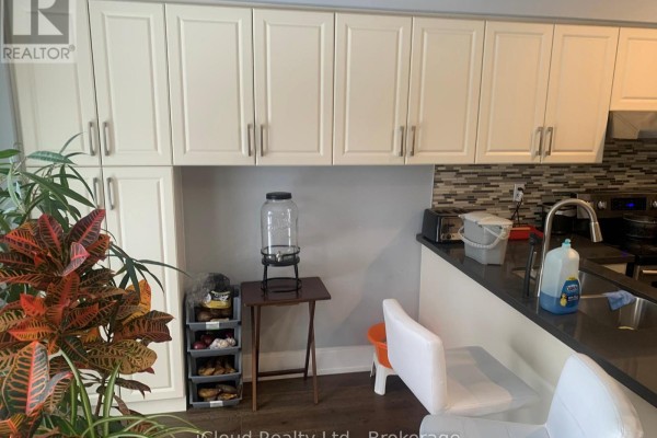 878 Blyleven Boulevard, Mississauga, ON, photo 3