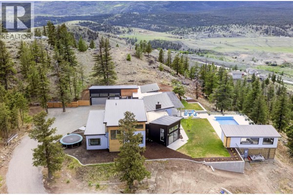879 Deer Drive, Kamloops, BC, photo 3