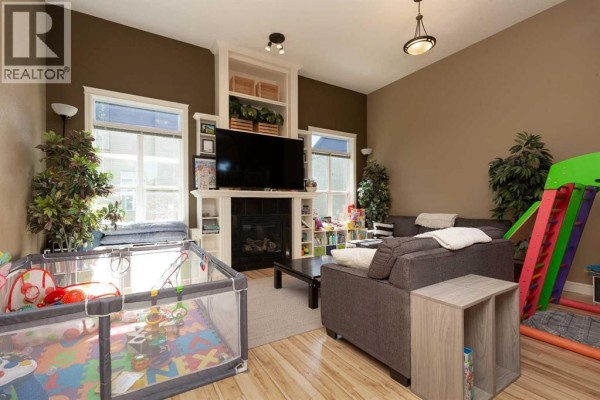Primary Bedroom - 879 Mt Sundance Manor W, Lethbridge, AB T1J1X5 Photo 4
