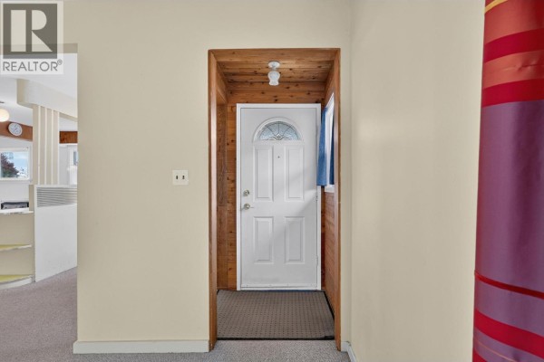 Bedroom - 879 Trench Court, Kelowna, BC V1Y8H3 Photo 4