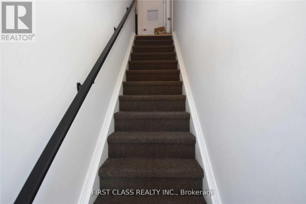 Living room - 88-2 - 1760 Simcoe Street N, Oshawa, ON L1G4X9 Photo 2
